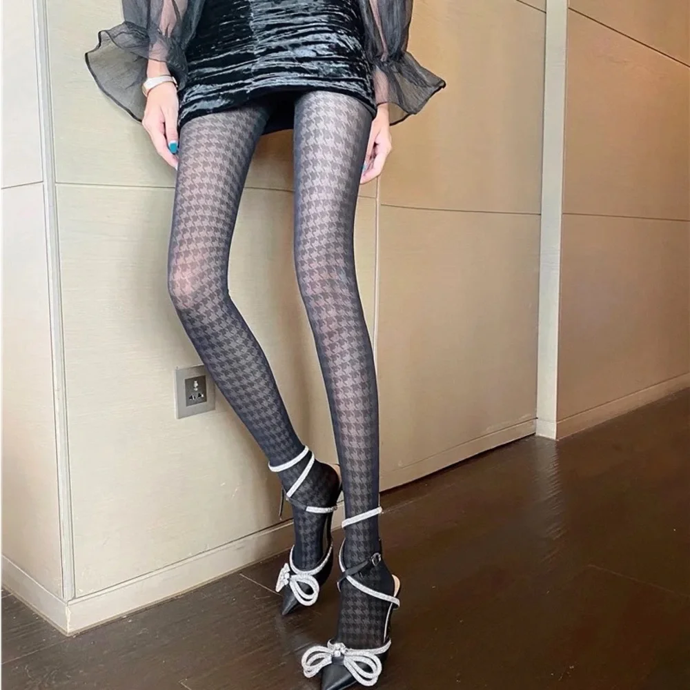 Heat-tech Houndstooth 15Den Black Silky Full Pantyhose